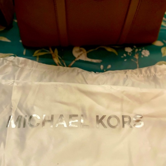 MICHAEL KORS BRAND NEW 100% AUTHENTIC LEATHER SATCHEL BAG - Picture 9 of 13